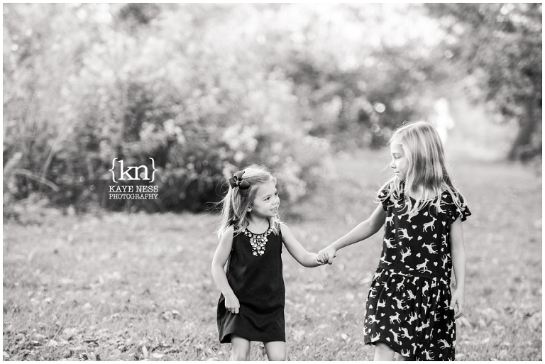 lifestyle family photographer in kansas city by kaye ness photography